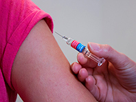 Анализ: во Франции живут самые рьяные противники прививок - «Новости Медицины»