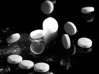 Аспирин смертельно опасен для маленьких детей, напоминают медики - «Новости Медицины»
