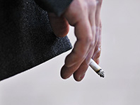 Бросать курить нужно в любом возрасте, говорят ученые - «Новости Медицины»