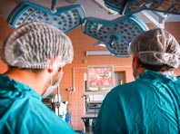 Хирурги начали оперировать щитовидку новым способом - «Новости Медицины»