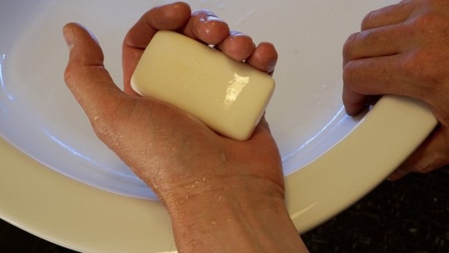 Антибактериальное мыло наносит вред потомству - «Новости Медицины»