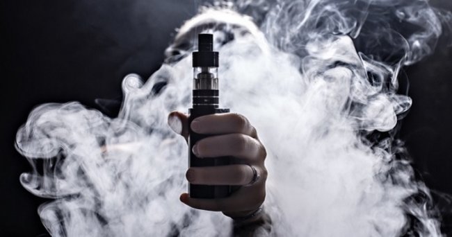 Ароматы электронных сигарет убивают живые клетки - «Новости Медицины»