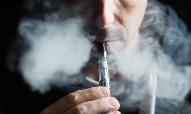 Электронным сигаретам объявляется война - «Новости Медицины»