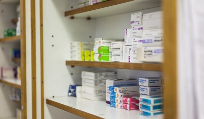 Россияне вынуждены экономить на лекарствах - «Новости Медицины»