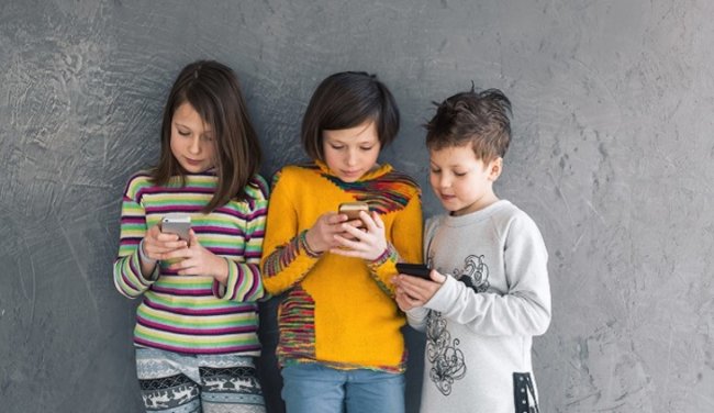 Смартфоны делают детей забывчивыми - «Новости Медицины»