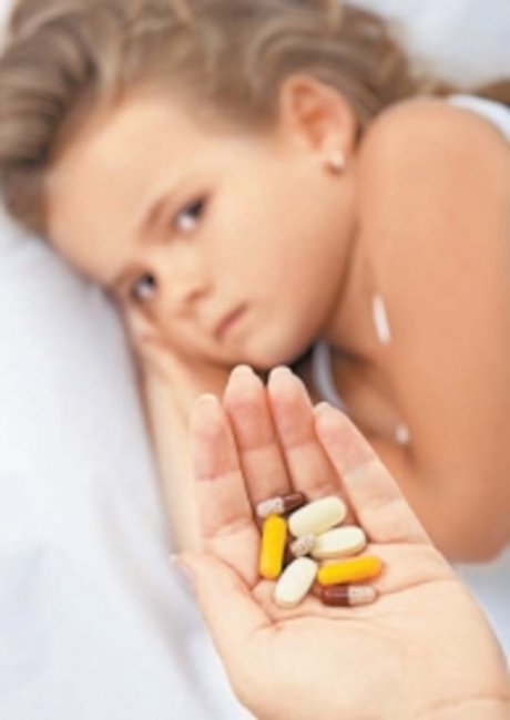 Таблетки для взрослых губят детей - «Новости Медицины»