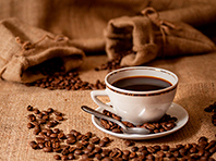 Миф развенчан: кофе не вызывает бессонницу - «Новости Медицины»