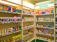 Опрос: россияне занимаются самолечением и почти всегда смотрят на цену лекарства - «Новости Медицины»