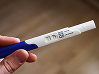 Ученые: не стоит доверять обычным тестам на беременность - «Новости Медицины»