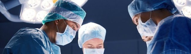 Случай успешного хирургического лечения разрыва гигантской аневризмы инфраренального отдела аорты у пациентки старческого возраста - «Гинекология»