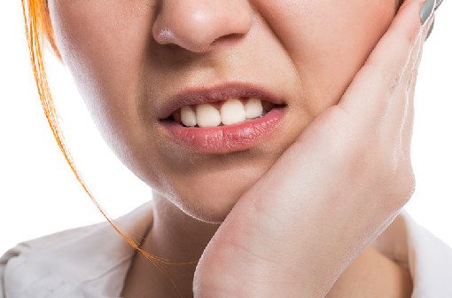 Как избавиться от зубной боли: советы стоматолога - «Новости Медицины»