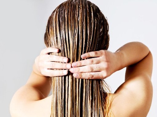Косметолог назвал главные ошибки при мытье волос - «Дерматология»