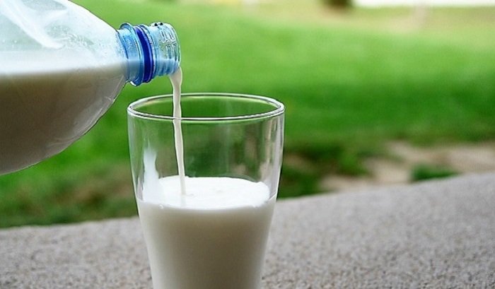 Молоко способствует развитию злокачественных опухолей - «Новости Медицины»