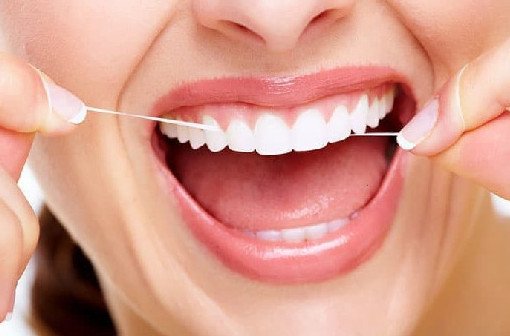 Флоссы: чем на самом деле может быть опасна зубная нить - «Стоматология»