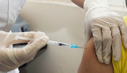 До 13 и старше: можно ли взрослым делать прививку против ВПЧ, чтобы защититься от рака - «Онкология»
