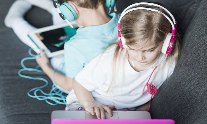 Wi-Fi опасен для детского здоровья - «Новости Медицины»