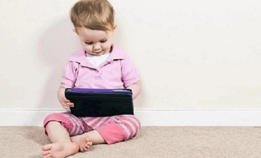 Смартфоны тормозят развитие речи у детей - «Педиатрия»