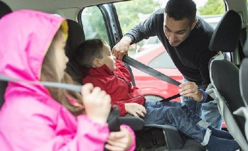 Ученые не рекомендуют отвозить детей в школу на машине - «Педиатрия»