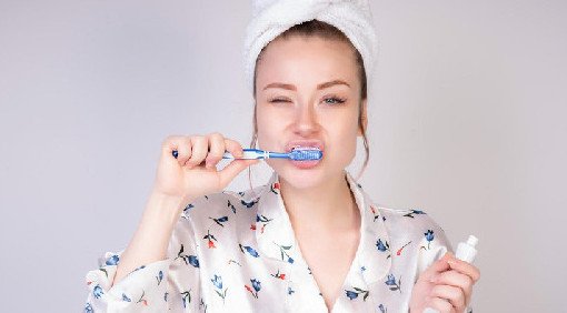 Стоматолог Воронина объяснила, почему необходимо менять зубную пасту раз в месяц - «Стоматология»