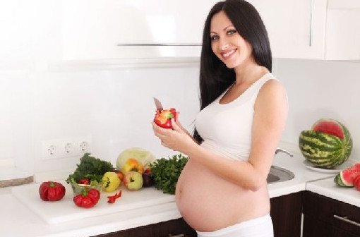 Медики сообщили, что категорически нельзя есть беременным - «Гинекология»